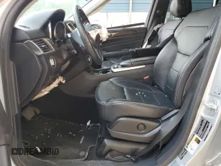 2015 Mercedes-Benz M 350 z VIN 4JGDA5HB2FA449146, wystawiony jako Copart lot #55599325 z przebiegiem 109 352 mil mil oraz Szkoda całkowita • Salvage title. Historia ofert i sprzedaży dostępna na DreamBid. Obrazek 7.