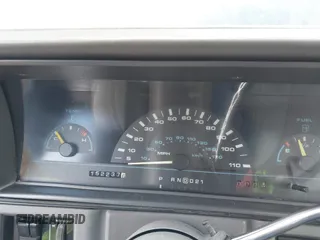 1994 Oldsmobile Cutlass Ciera S z VIN 1G3AG55MXR6379463, wystawiony jako IAAI lot #42000577 z przebiegiem 152 237 mil mil oraz . Historia ofert i sprzedaży dostępna na DreamBid. Obrazek 7.