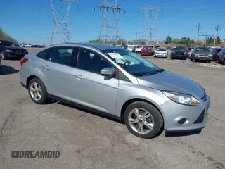 2013 Ford Focus SE with VIN 1FADP3F22DL294728, listed as a IAAI auction lot 42067235 with 83,103 mi miles. Bid and sale history available at carsss.com. Image 1.