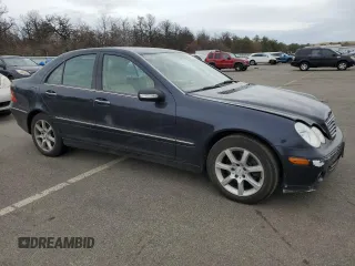 2007 Mercedes-Benz C 280 Luxury with VIN WDBRF92H47F930258, listed as a Copart auction lot 47690185 with 116,659 mi miles and Clean title. Bid and sale history available at DreamBid. Image 4.
