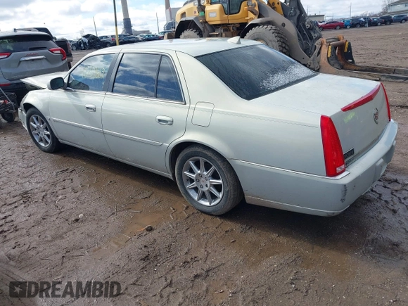 2010 Cadillac DTS w/1SC with VIN 1G6KD5EY2AU105662, listed as a IAAI auction lot 41739669 with 126,335 mi miles. Bid and sale history available at carsss.com. Image 3.