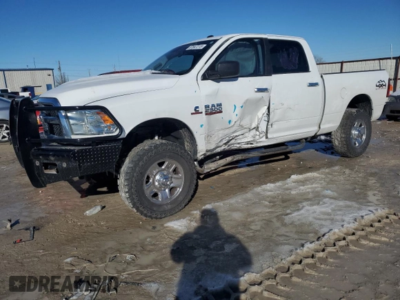 2018 Ram 2500 Big Horn z VIN 3C6UR5DL2JG215568, wystawiony jako Copart lot #87647215 z przebiegiem 86 113 mil mil oraz Szkoda całkowita • Salvage title. Historia ofert i sprzedaży dostępna na DreamBid. Obrazek 1.
