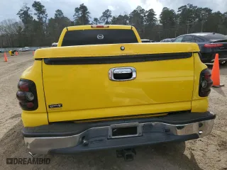 2002 Chevrolet Silverado 1500 LS with VIN 1GCEC14V02Z263127, listed as a Copart auction lot 44550445 with 215,471 mi miles and Salvage Title. Bid and sale history available at carsss.com. Image 6.