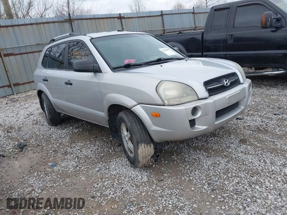 2006 Hyundai Tucson GL with VIN KM8JM12B56U480904, listed as a IAAI auction lot 41844087 with 216,322 mi miles. Bid and sale history available at carsss.com. Image 1.