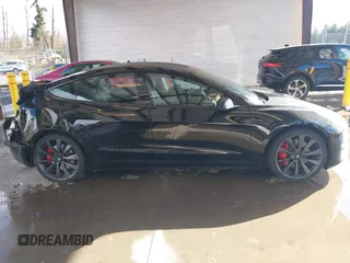 2020 Tesla Model 3 Performance z VIN 5YJ3E1EC2LF805320, wystawiony jako IAAI lot #41799172 z przebiegiem 24 253 mil mil oraz . Historia ofert i sprzedaży dostępna na DreamBid. Obrazek 12.