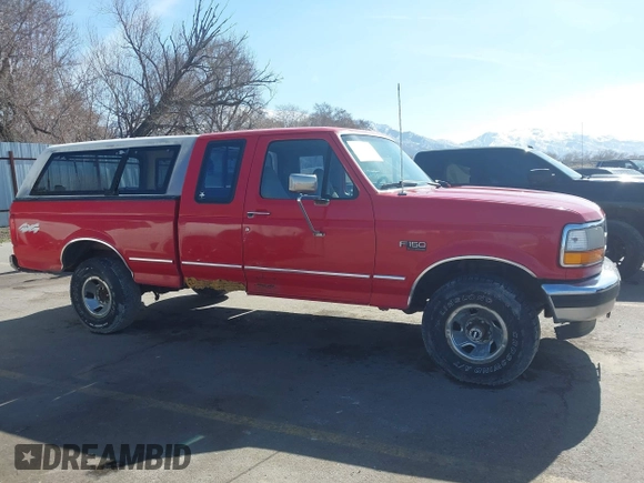 1996 Ford F-150 with VIN 1FTEX14N4TKA35971, listed as a IAAI auction lot 41744323 with 187,572 mi miles. Bid and sale history available at carsss.com. Image 14.