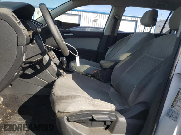 2020 Volkswagen Tiguan S with VIN 3VV1B7AX0LM160112, listed as a Copart auction lot 60428505 with 182,160 mi miles and Clean title. Bid and sale history available at DreamBid. Image 7.