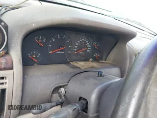 2000 Jeep Grand Cherokee Laredo с VIN 1J4G248S5YC299897, выставлен на аукционе IAAI как лот 41944724 с пробегом Не указан миль и . История ставок и продаж доступна на DreamBid. Изображение 7.