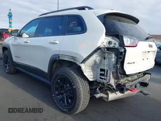 2019 Jeep Cherokee Trailhawk with VIN 1C4PJMBX0KD227083, listed as a IAAI auction lot 42120076 with 118,431 mi miles and . Bid and sale history available at DreamBid. Image 3.