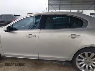 2009 Lincoln MKS z VIN 1LNHM93R39G634750, wystawiony jako IAAI lot #42179995 z przebiegiem 166 151 mil mil oraz . Historia ofert i sprzedaży dostępna na DreamBid. Obrazek 15.