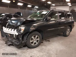 2004 Toyota Highlander with VIN JTEEP21A740043174, listed as a IAAI auction lot 41821037 with 453,624 mi miles. Bid and sale history available at carsss.com. Image 18.