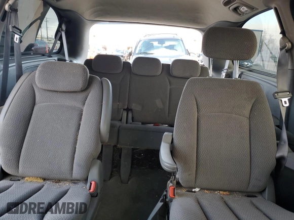 2007 Chrysler Town & Country LWB Touring with VIN 2A4GP54L17R197802, listed as a Copart auction lot 81558614 with 192,938 mi miles and Clean Title. Bid and sale history available at carsss.com. Image 10.