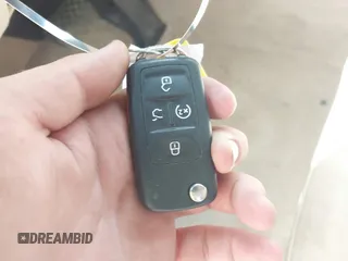 2014 Volkswagen Passat SEL Premium z VIN 1VWCN7A38EC069585, wystawiony jako IAAI lot #42236658 z przebiegiem 62 861 mil mil oraz . Historia ofert i sprzedaży dostępna na DreamBid. Obrazek 11.