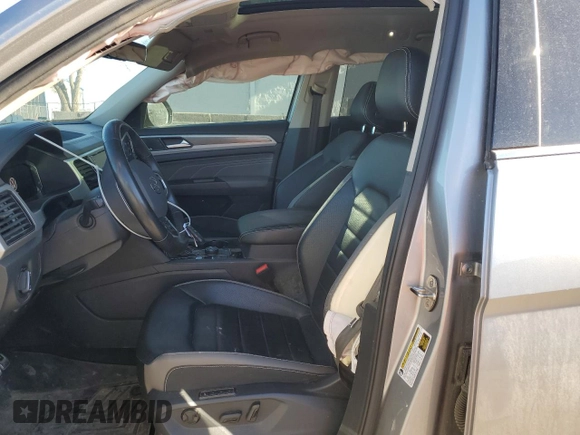 2022 Volkswagen Atlas SEL Premium R-Line с VIN 1V2FR2CA1NC517537, выставлен на аукционе Copart как лот 49682925 с пробегом 34 391 миль миль и Списание • Salvage title. История ставок и продаж доступна на DreamBid. Изображение 7.