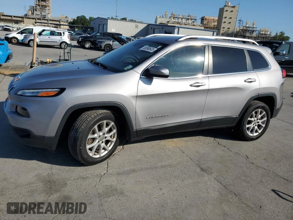 2018 Jeep Cherokee Latitude Plus with VIN 1C4PJLLBXJD538662, listed as a Copart auction lot 55590635 with 83,546 mi miles and Salvage title. Bid and sale history available at DreamBid. Image 1.