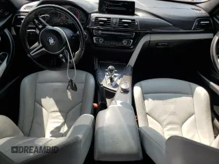 2016 BMW M3 z VIN WBS8M9C54G5D30168, wystawiony jako Copart lot #59116085 z przebiegiem 79 106 mil mil oraz Szkoda całkowita • Salvage title. Historia ofert i sprzedaży dostępna na DreamBid. Obrazek 8.