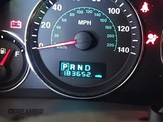 2007 Jeep Commander Sport с VIN 1J8HG48K87C661966, выставлен на аукционе IAAI как лот 42107052 с пробегом 183 652 миль миль и . История ставок и продаж доступна на DreamBid. Изображение 16.