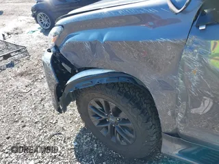 2023 Lexus GX 460 Premium z VIN JTJAM7BX9P5383362, wystawiony jako IAAI lot #42215802 z przebiegiem Nie podano mil oraz . Historia ofert i sprzedaży dostępna na DreamBid. Obrazek 16.