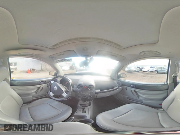2006 Volkswagen Beetle z VIN 3VWRR31CX6M405549, wystawiony jako Copart lot #76160634 z przebiegiem 54 608 mil mil oraz Czysty tytuł • Clean title. Historia ofert i sprzedaży dostępna na DreamBid. Obrazek 12.
