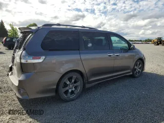 2017 Toyota Sienna SE with VIN 5TDXZ3DC0HS779855, listed as a Copart auction lot 56037865 with 95,959 mi miles and Salvage title. Bid and sale history available at DreamBid. Image 3.