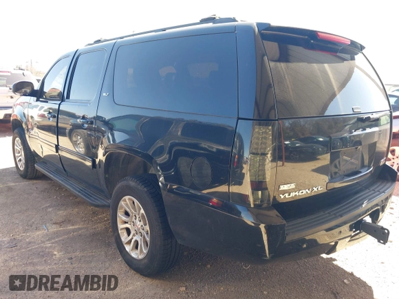 2012 GMC Yukon XL SLT with VIN 1GKS2KE77CR178173, listed as a IAAI auction lot 41778706 with 175,654 mi miles. Bid and sale history available at carsss.com. Image 3.
