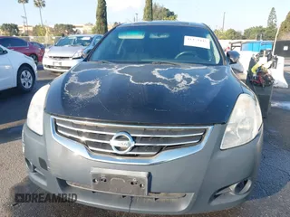 2010 Nissan Altima 3.5 SR with VIN 1N4BL2AP2AN527586, listed as a IAAI auction lot 41454445 with 184,955 mi miles. Bid and sale history available at carsss.com. Image 6.