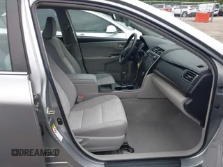 2017 Toyota Camry XLE with VIN 4T1BF1FK0HU375991, listed as a IAAI auction lot 42026712 with 65,321 mi miles and . Bid and sale history available at DreamBid. Image 5.