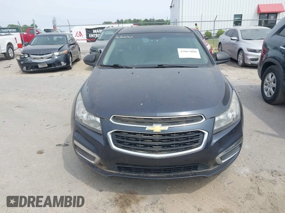 2015 Chevrolet Cruze LS z VIN 1G1PA5SH8F7164276, wystawiony jako IAAI lot #42067080 z przebiegiem 150 369 mil mil oraz . Historia ofert i sprzedaży dostępna na DreamBid. Obrazek 15.
