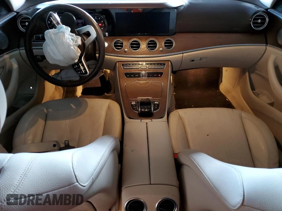 2019 Mercedes-Benz E 450 with VIN WDDZF6JB1KA520154, listed as a Copart auction lot 86369674 with 99,956 mi miles and Salvage Title. Bid and sale history available at DreamBid. Image 8.