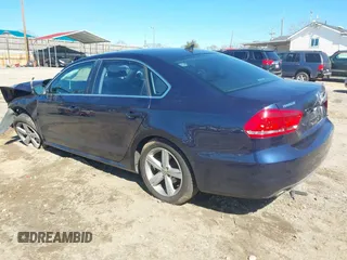 2013 Volkswagen Passat SE w/Sunroof & Nav with VIN 1VWBP7A35DC113692, listed as a IAAI auction lot 41720111 with 143,624 mi miles. Bid and sale history available at carsss.com. Image 3.