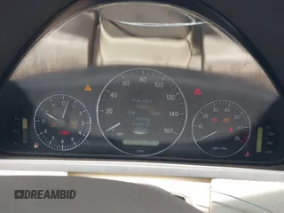 2007 Mercedes-Benz CLK 3.5L with VIN WDBTK56F47T075999, listed as a IAAI auction lot 41915608 with 164,654 mi miles. Bid and sale history available at carsss.com. Image 7.
