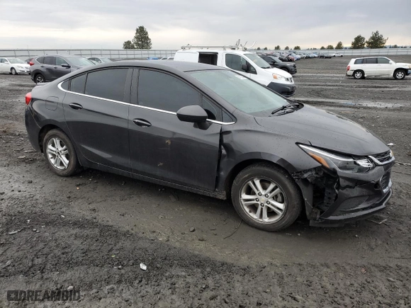 2017 Chevrolet Cruze LT with VIN 1G1BH5SE8H7271777, listed as a Copart auction lot 84192564 with 100,892 mi miles and Salvage Title. Bid and sale history available at carsss.com. Image 4.