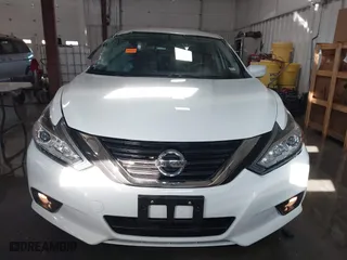 2018 Nissan Altima 2.5 SL with VIN 1N4AL3AP7JC151500, listed as a IAAI auction lot 41330909 with 142,536 mi miles. Bid and sale history available at carsss.com. Image 12.