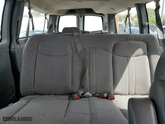 2007 Chevrolet Express Passenger with VIN 1GAHG39U171121199, listed as a Copart auction lot 51713744 with 150,064 mi miles and Salvage Title. Bid and sale history available at carsss.com. Image 10.