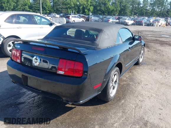 2005 Ford Mustang GT Deluxe с VIN 1ZVFT85H355174523, выставлен на аукционе IAAI как лот 42532902 с пробегом 61 406 миль миль и . История ставок и продаж доступна на DreamBid. Изображение 4.
