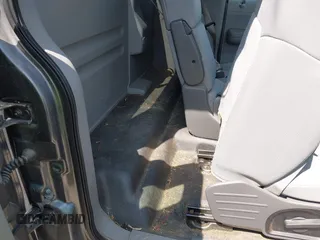 2005 Ford F-150 XL with VIN 1FTRF14W95NA43854, listed as a IAAI auction lot 42403913 with 145,151 mi miles and . Bid and sale history available at DreamBid. Image 8.