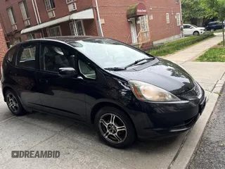 2013 Honda Fit с VIN JHMGE8G33DC052143, выставлен на аукционе Copart как лот 60544895 с пробегом 140 541 миль миль и Чистый • Clean title. История ставок и продаж доступна на DreamBid. Изображение 1.