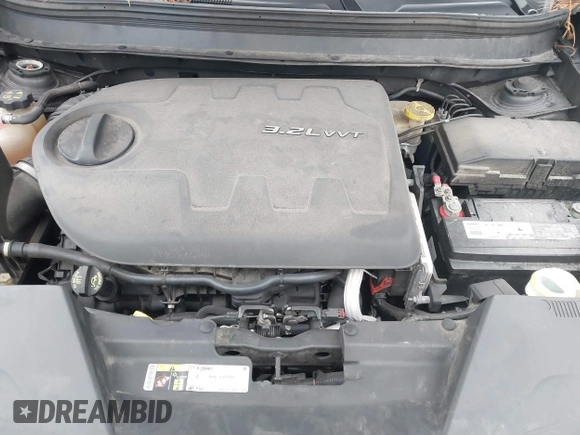 2014 Jeep Cherokee Limited with VIN 1C4PJMDS3EW137985, listed as a IAAI auction lot 41543651 with 131,312 mi miles. Bid and sale history available at carsss.com. Image 10.