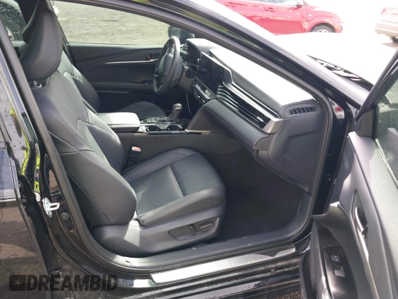 2025 Toyota Camry LE with VIN 4T1DAACK2SU047801, listed as a IAAI auction lot 41826669 with 10,458 mi miles. Bid and sale history available at carsss.com. Image 5.