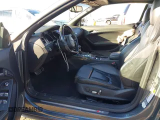 2014 Audi S5 Premium Plus z VIN WAUCGAFH4EN001316, wystawiony jako IAAI lot #41425673 z przebiegiem 97 089 mil mil oraz . Historia ofert i sprzedaży dostępna na DreamBid. Obrazek 5.