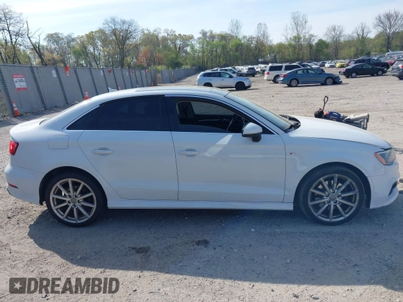 2015 Audi A3 Prestige z VIN WAUKFGFF1F1095602, wystawiony jako IAAI lot #42112237 z przebiegiem 88 469 mil mil oraz . Historia ofert i sprzedaży dostępna na DreamBid. Obrazek 13.