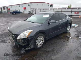 2012 Nissan Altima S z VIN 1N4AL2AP3CC226674, wystawiony jako IAAI lot #42287093 z przebiegiem 147 911 mil mil oraz . Historia ofert i sprzedaży dostępna na DreamBid. Obrazek 2.