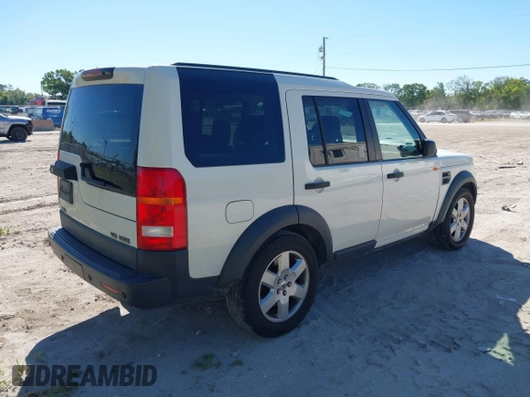 2008 Land Rover LR3 HSE with VIN SALAG25488A457855, listed as a IAAI auction lot 41804106 with 235,664 mi miles. Bid and sale history available at carsss.com. Image 4.