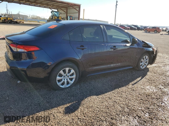 2021 Toyota Corolla LE with VIN JTDEPMAE5MJ129080, listed as a Copart auction lot 86690424 with 56,201 mi miles and Clean Title. Bid and sale history available at carsss.com. Image 3.
