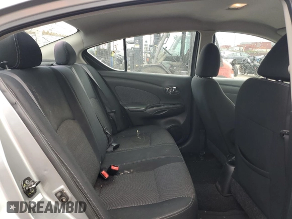 2014 Nissan Versa SV with VIN 3N1CN7AP6EL830501, listed as a Copart auction lot 44570275 with 92,211 mi miles and Clean Title. Bid and sale history available at carsss.com. Image 10.