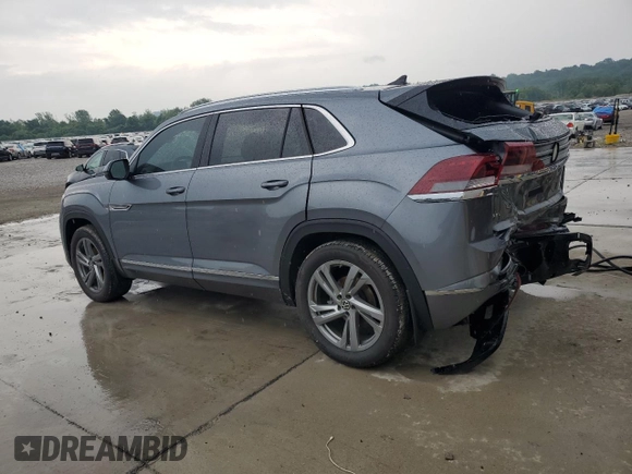 2024 Volkswagen Atlas SEL R-Line with VIN 1V2AE2CA0RC201364, listed as a Copart auction lot 59367255 with 13,638 mi miles and Salvage title. Bid and sale history available at DreamBid. Image 2.