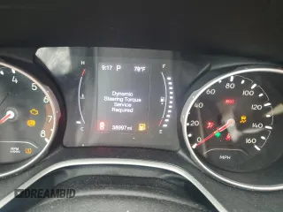 2020 Jeep Compass Latitude with VIN 3C4NJDBB1LT234678, listed as a Copart auction lot 64072925 with 38,997 mi miles and Salvage title. Bid and sale history available at DreamBid. Image 9.