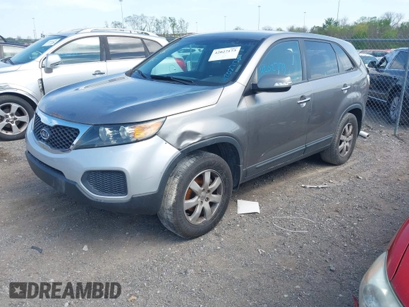 2012 Kia Sorento LX with VIN 5XYKT4A19CG236143, listed as a IAAI auction lot 42027173 with 177,148 mi miles. Bid and sale history available at carsss.com. Image 2.