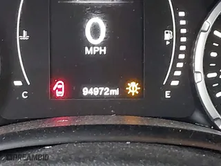 2016 Jeep Renegade Latitude with VIN ZACCJBBT0GPD91071, listed as a IAAI auction lot 41620076 with 94,972 mi miles. Bid and sale history available at carsss.com. Image 15.