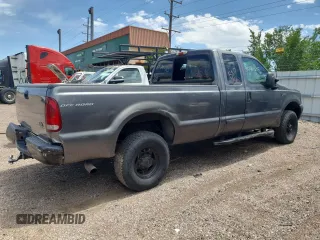 2002 Ford F-250 XL z VIN 1FTNX21F32ED23500, wystawiony jako Copart lot #58226635 z przebiegiem Nie podano mil oraz Szkoda całkowita • Salvage title. Historia ofert i sprzedaży dostępna na DreamBid. Obrazek 3.